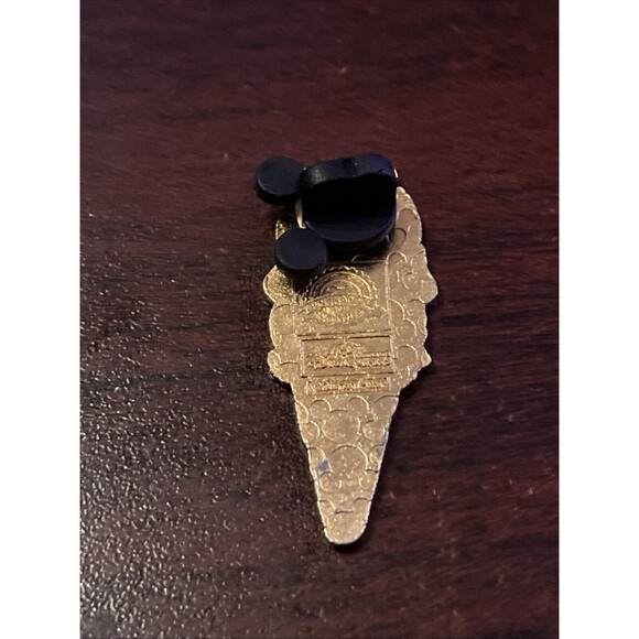 Hong Kong Disneyland Mike & Sulley Tsum Tsum Ice Cream Booster Trading Pin - Picture 3 of 4